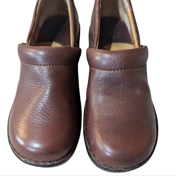 Born Brown Genuine Leather Clogs EUC Size 8 - Picture 3 of 8